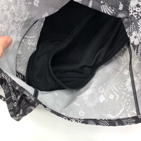 LULULEMON Speed Short (SeaWheeze) Counter Culture White Black / Black 6 - Picture 2 of 5